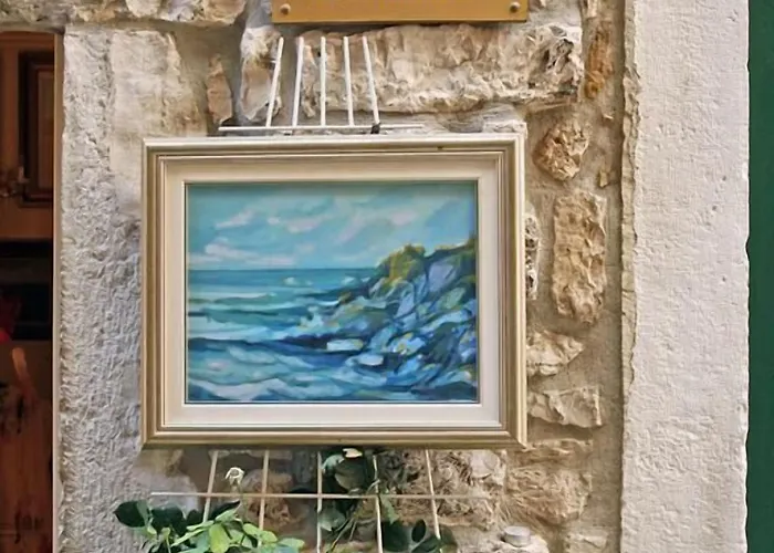 Segalla Πανσιόν Ρόβινι