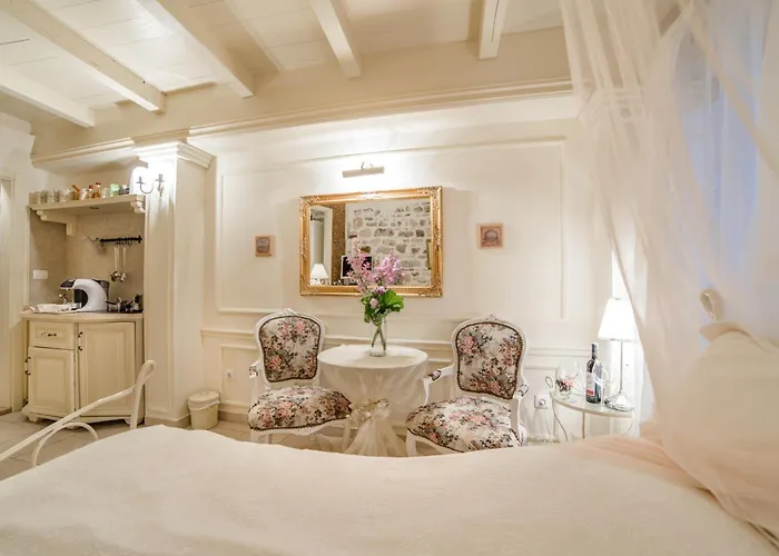 Segalla Πανσιόν Ρόβινι